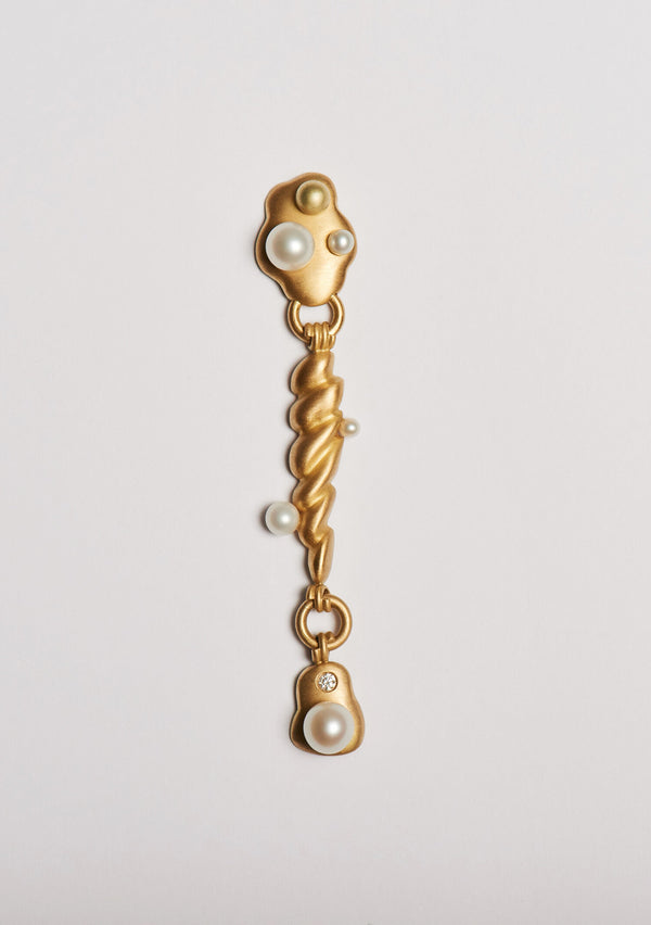 Gold 18K Freshwater Pearls Earring Diamond Diamonds Single Earpiece Danish Design Jo Riis-Hansen Jewelry Earrings Jewellery Handmade Art Smykker Ørering Dansk Design Håndlavet Øreringe Specielt Design Kunst Perler Guld Diamanter 